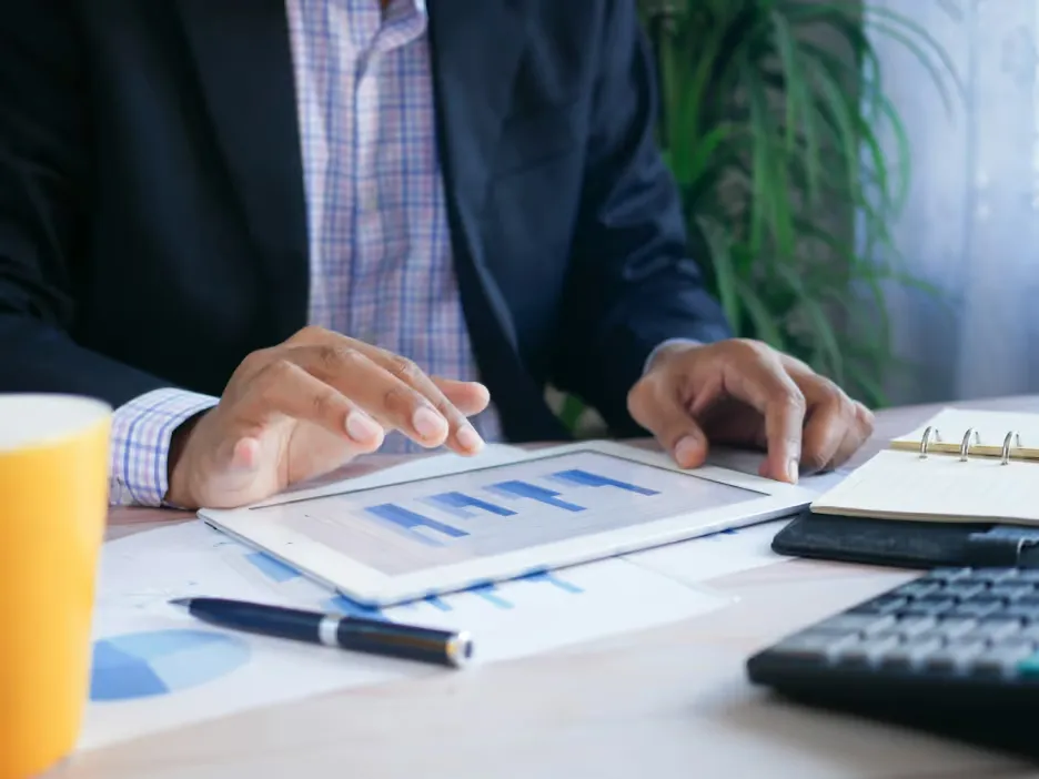 Analyse von Dokumenten mit grafischen Daten auf einem Tablet